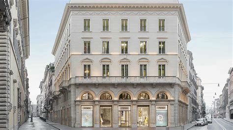 Fendi Private Suites: Luxury Boutique Hotel in Rome